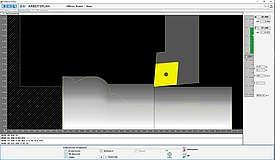 Screenshot, der Drehmeißel am Werkstück im Simulationsprogramm zeigt